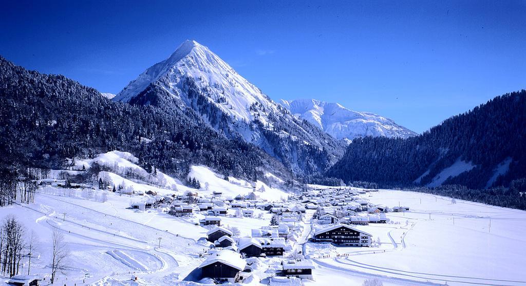 Caroline'S Appartement Au (Vorarlberg) Exteriör bild
