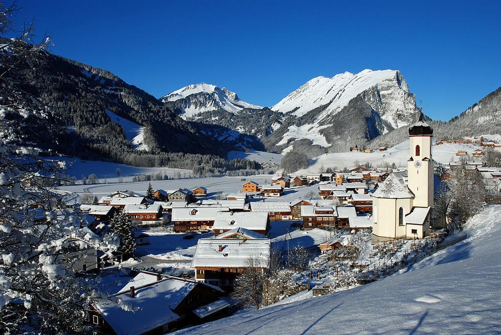 Caroline'S Appartement Au (Vorarlberg) Exteriör bild